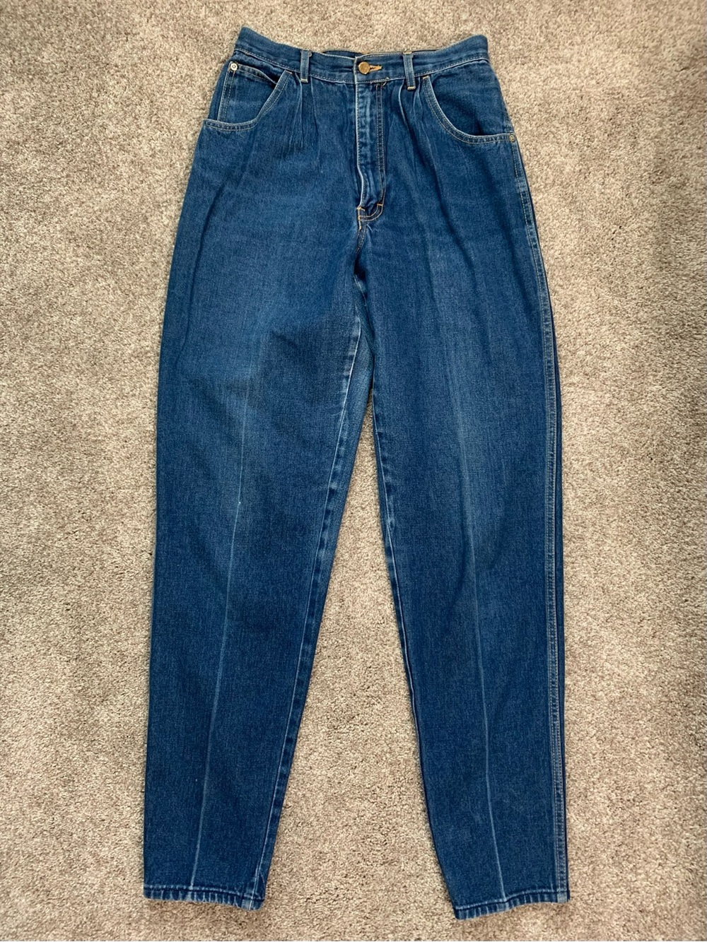 Vintage Brittania High-Waist Pleated Tapered Dark Blue Denim Mom Jeans Size 10